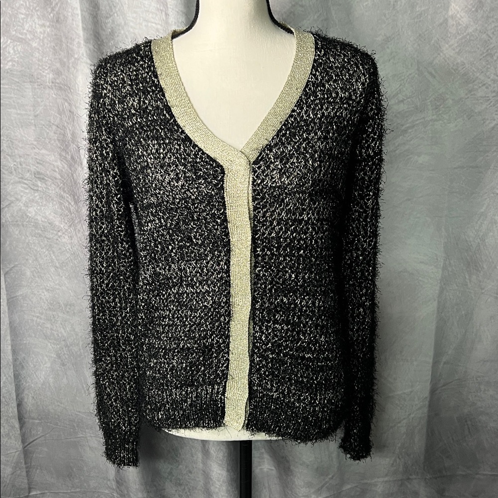 Sioni Black & Gold Metallic Eyelash Knit V-Neck
Cardigan Sweater - MED